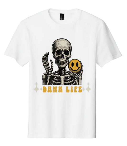 Brand NEW!! Dank Life Smiley Skull tee - White
